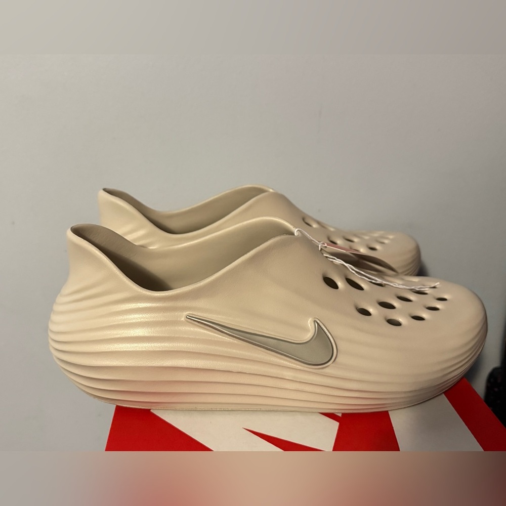 MEN’S Nike ReactX Rejuven8  Light Orewood Brown HV5060-100 *Sz 12* - NEW IN BOX